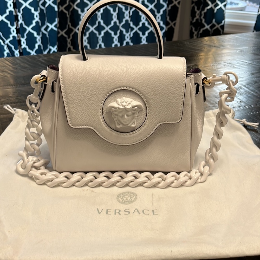 La Medusa Small Handbag white $2500
